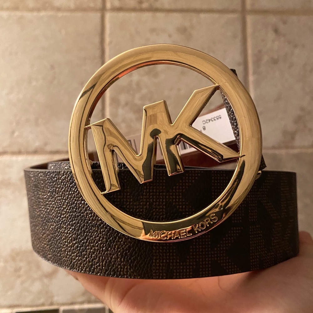 Authentic Michael Kors Belt (Medium)